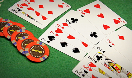 智能扑克助手：提升您的HH扑克游戏技巧